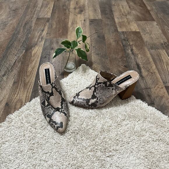 Steven Steve Madden Bold Edgy Snakeskin Print Faux Leather Nellie Heel Mules - Picture 1 of 8
